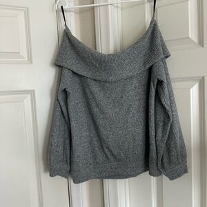 Abercrombie & Fitch Gray Off-Shoulder Women Sweater